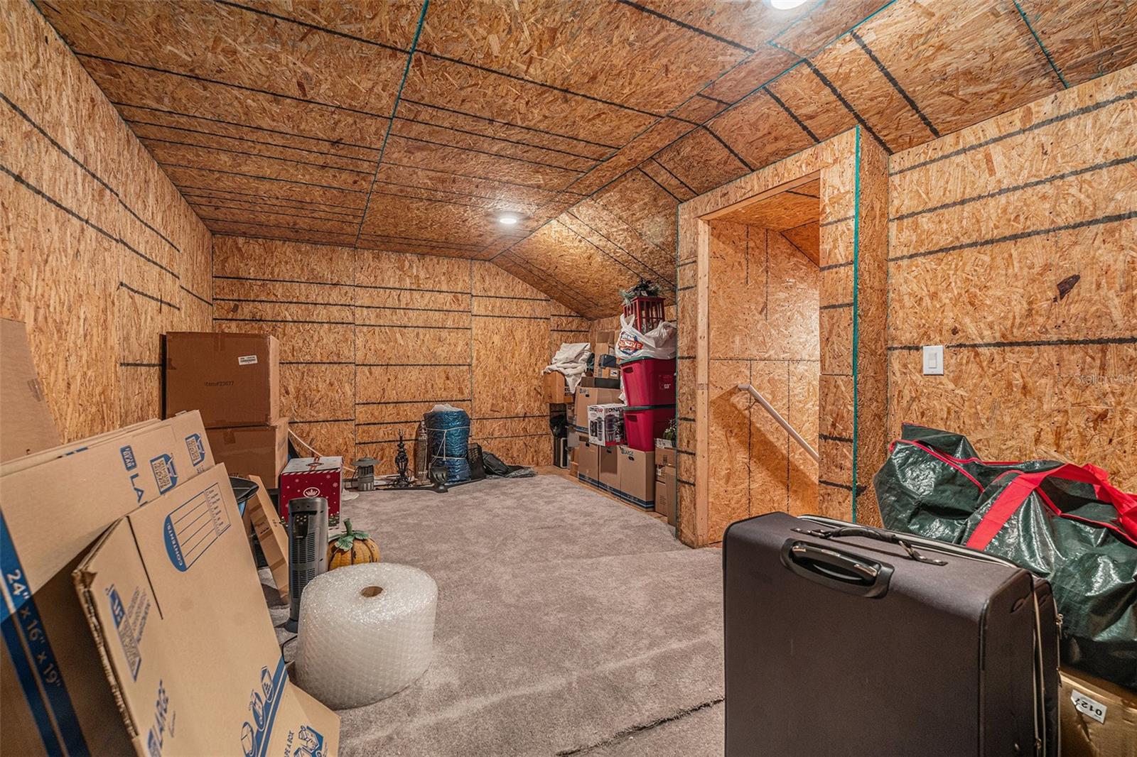 Image 14 of 50 For 17102 Star Banks Street