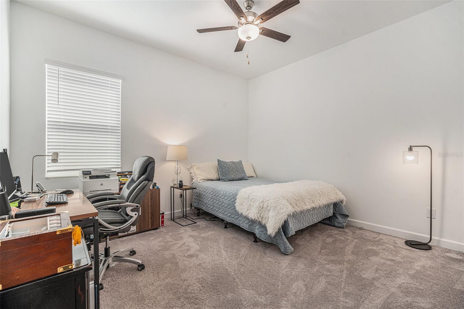 Image 31 of 50 For 17102 Star Banks Street