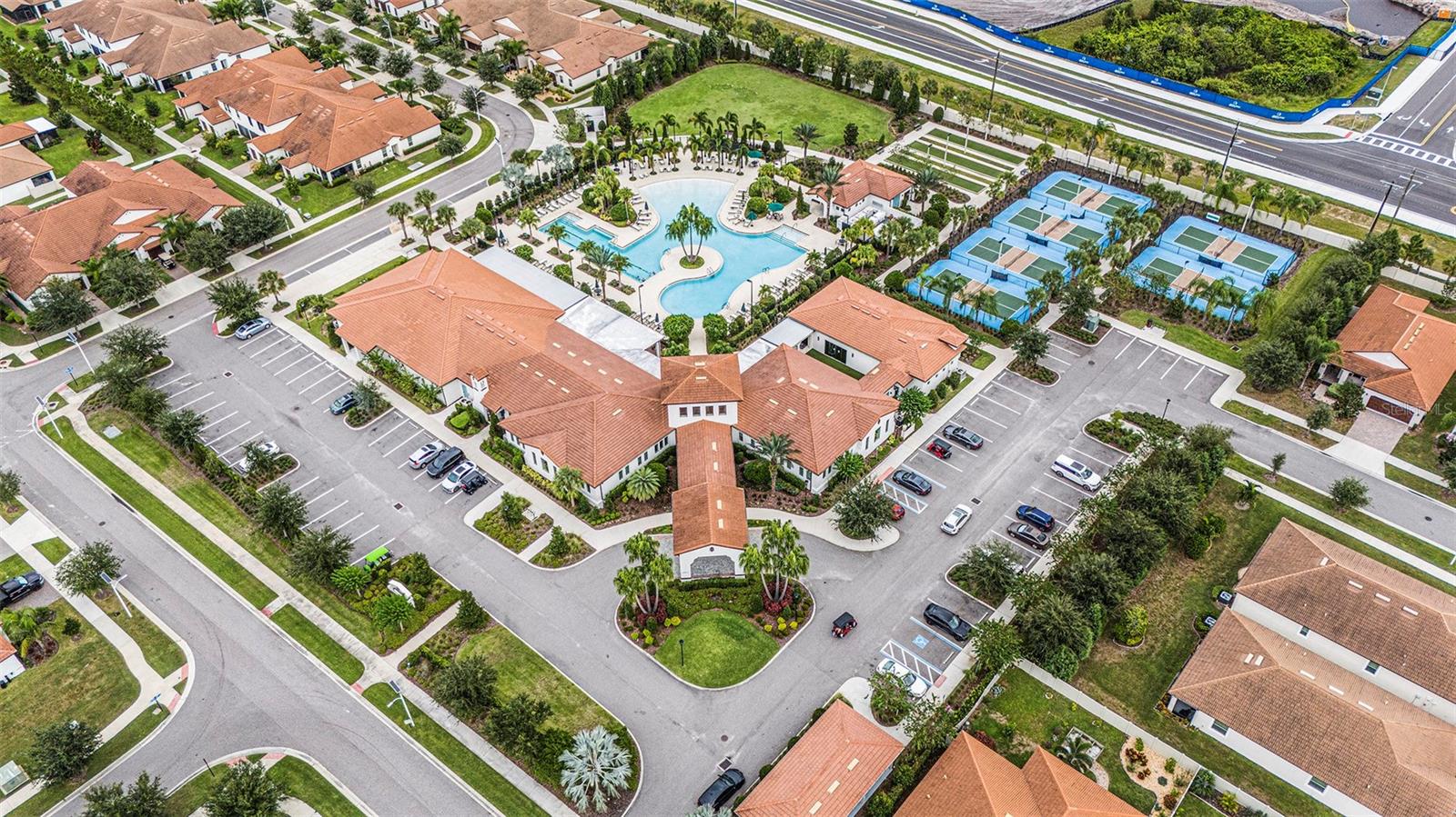 Image 42 of 50 For 17102 Star Banks Street