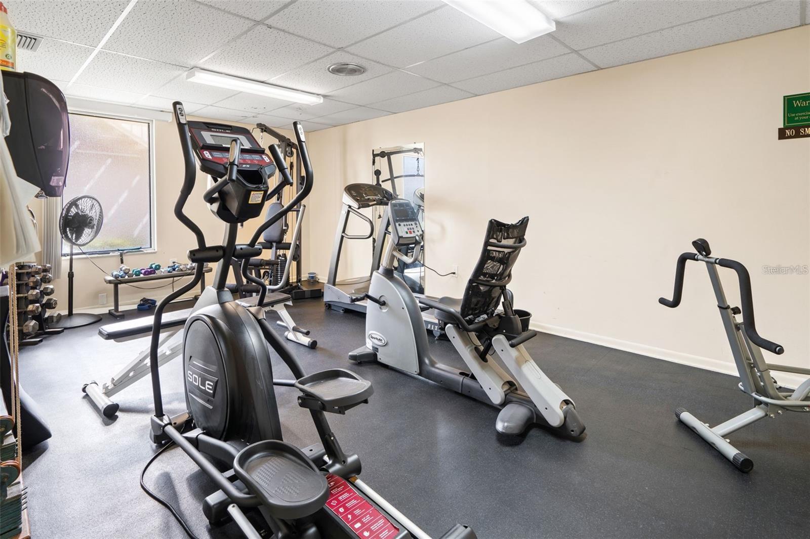 Image 27 of 40 For 19029 Us Highway 19 25d