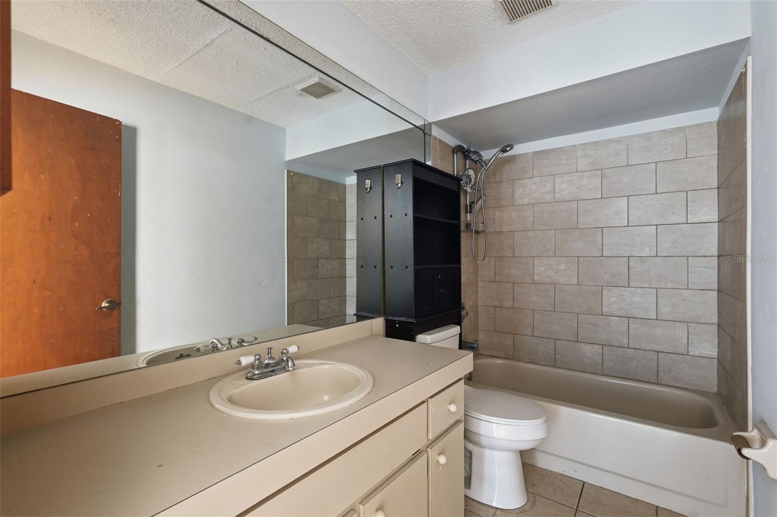 Image 17 of 22 For 7337 Orchid Lake Road