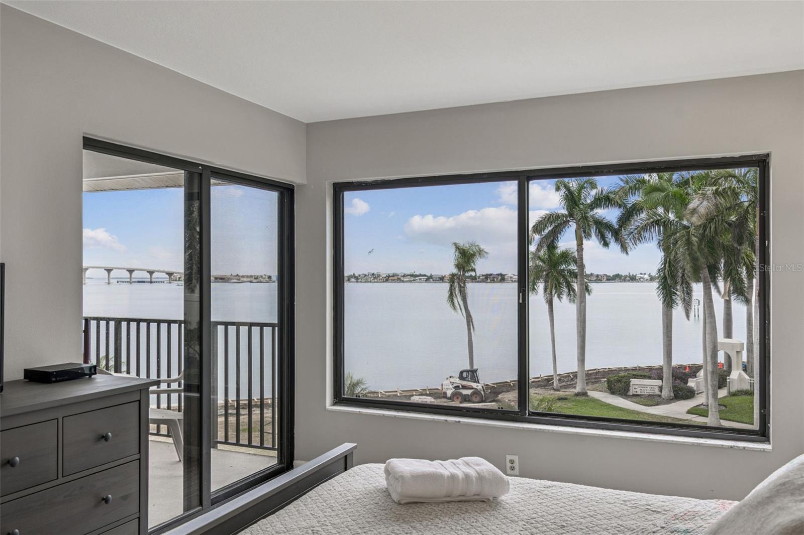 Image 20 of 41 For 6287 Bahia Del Mar Circle 313