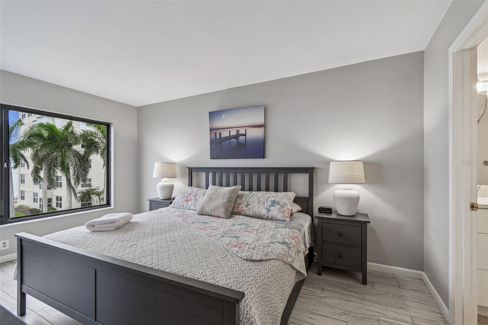 Image 21 of 41 For 6287 Bahia Del Mar Circle 313