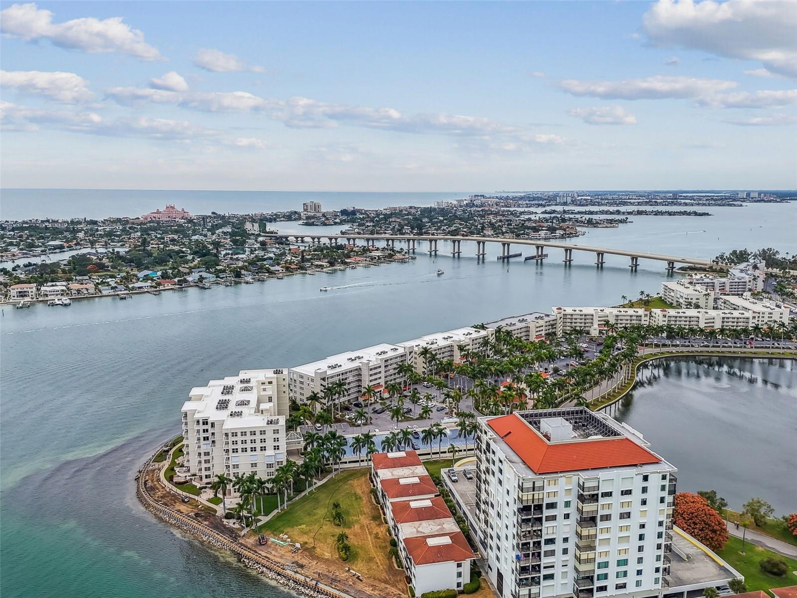 Image 39 of 41 For 6287 Bahia Del Mar Circle 313