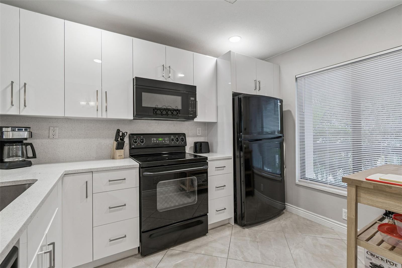 Image 5 of 41 For 6287 Bahia Del Mar Circle 313