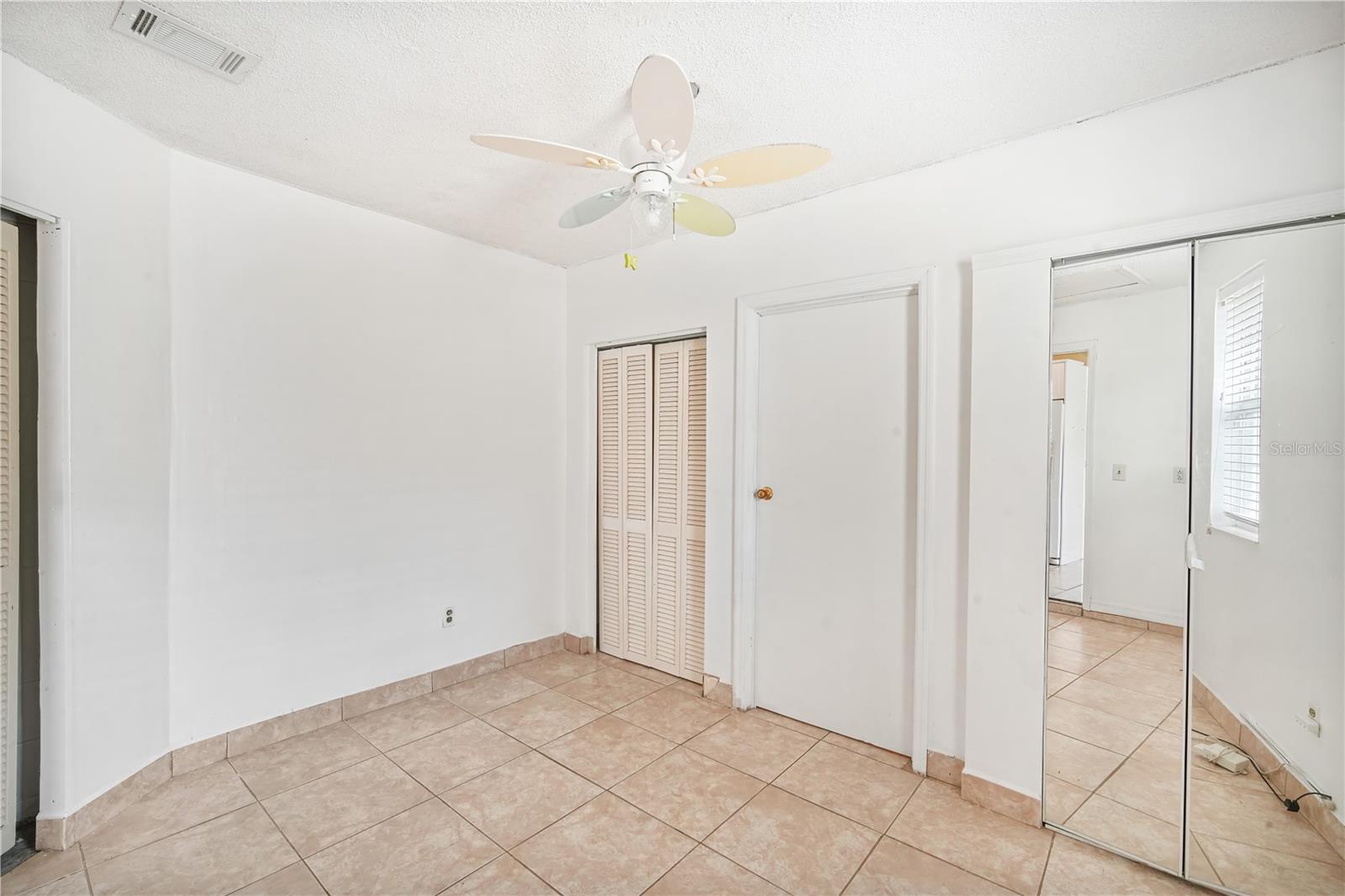 Image 19 of 24 For 12715 Trowbridge Lane