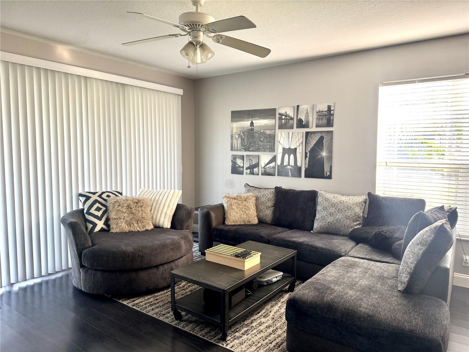 Image 11 of 45 For 10327 Willow Leaf Trail