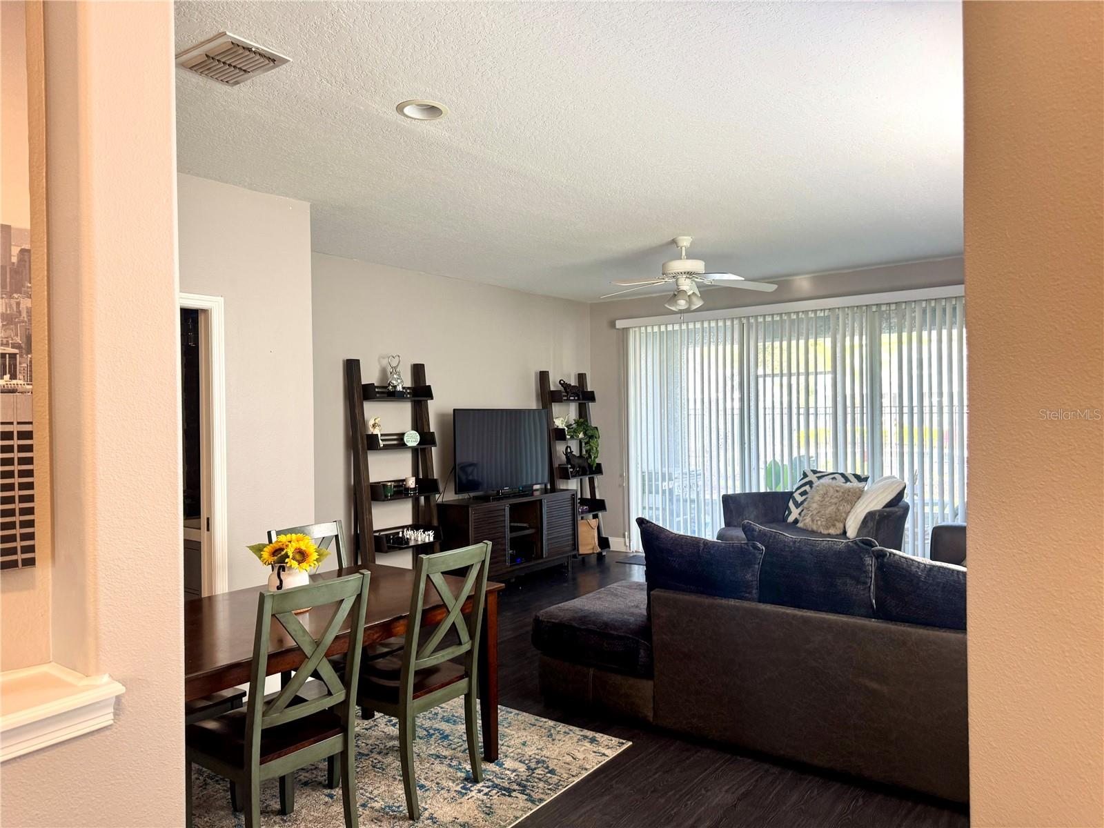 Image 14 of 45 For 10327 Willow Leaf Trail