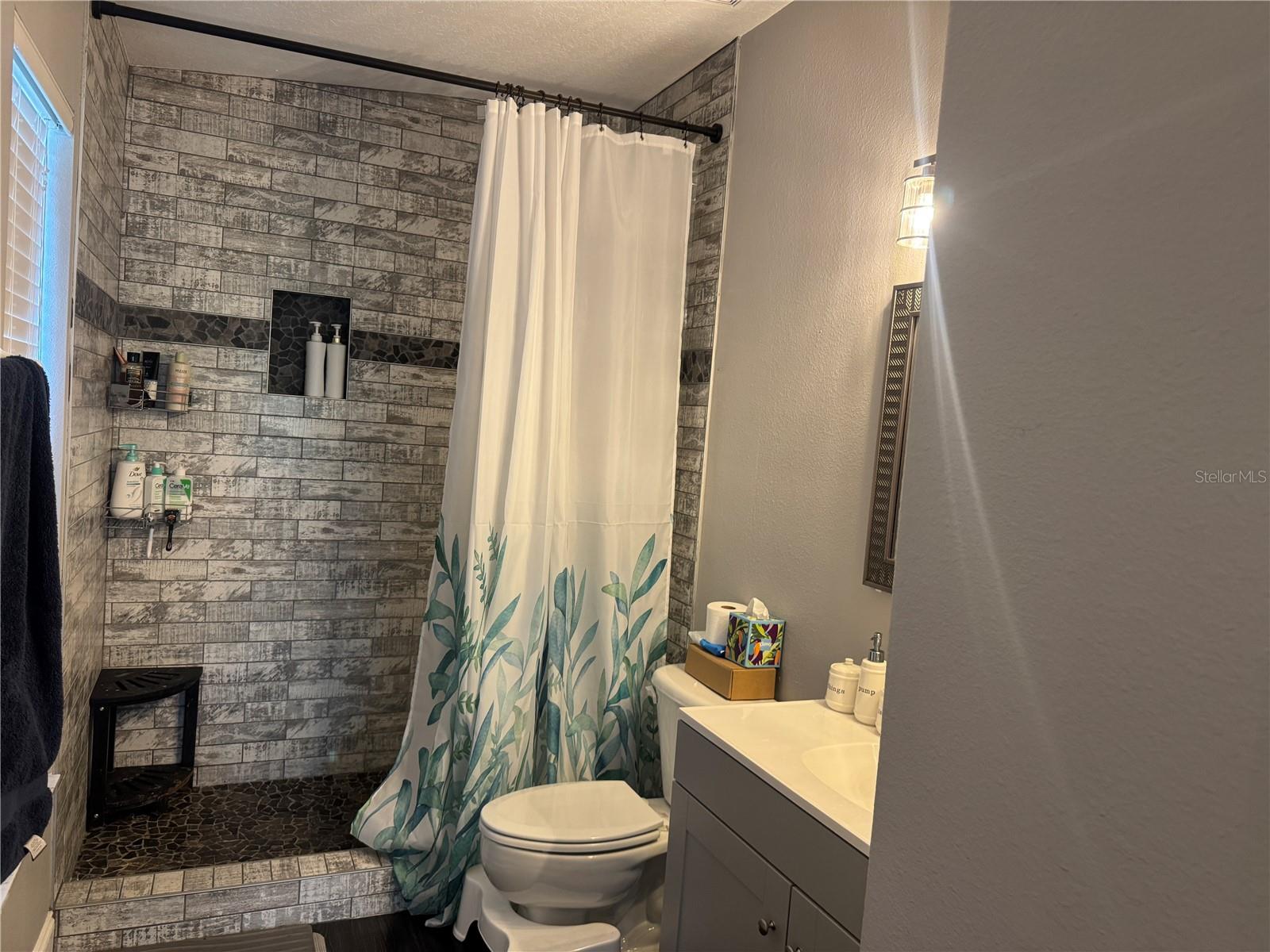 Image 34 of 45 For 10327 Willow Leaf Trail