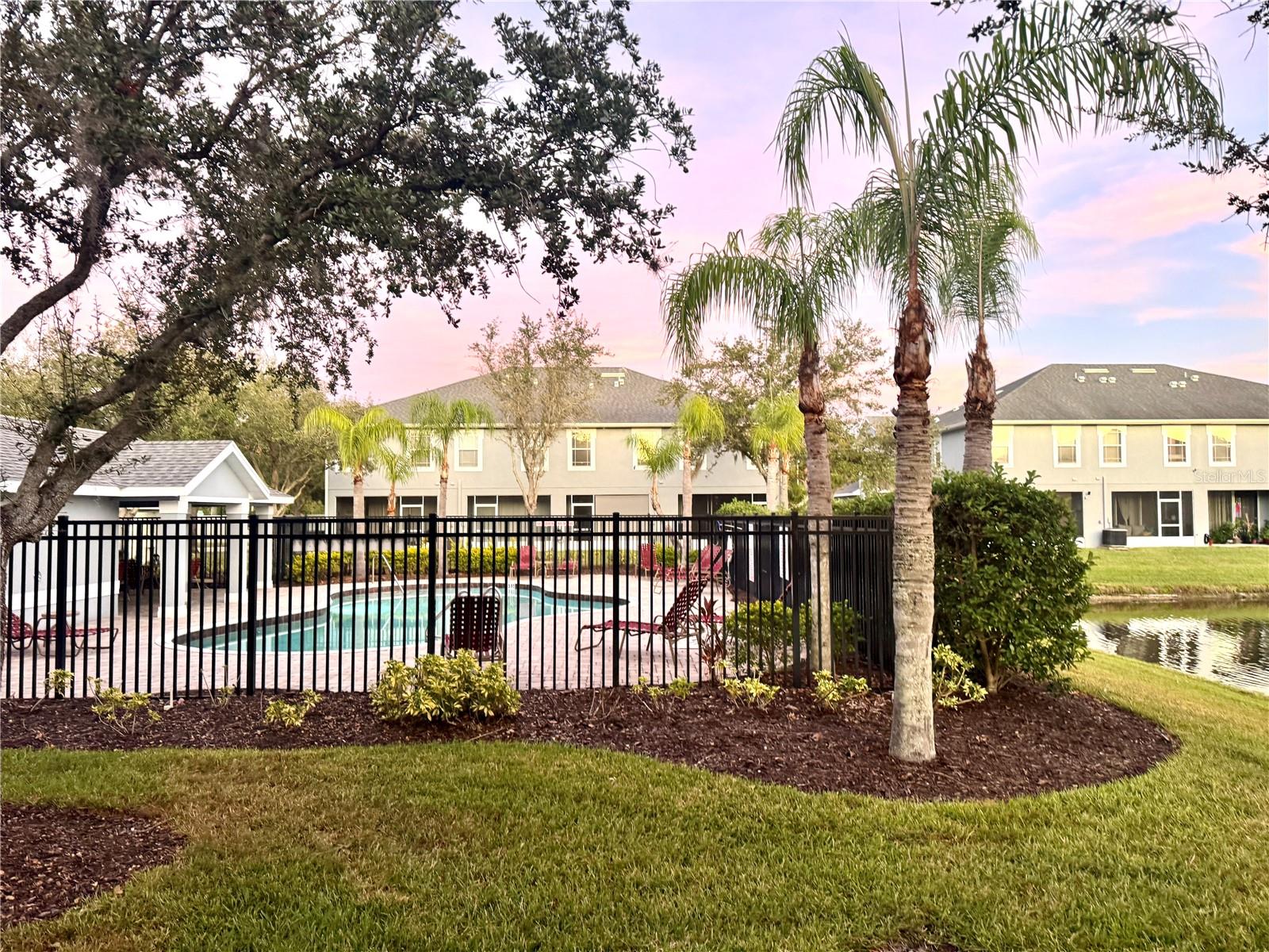 Image 40 of 45 For 10327 Willow Leaf Trail