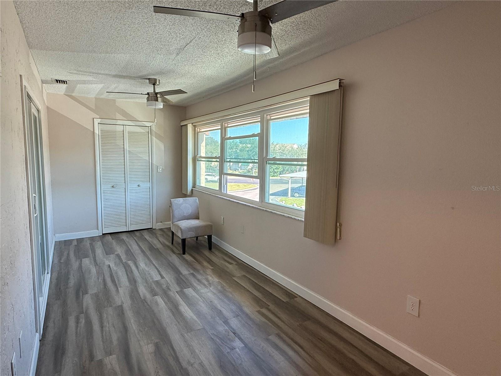 Image 11 of 25 For 10038 62nd Terrace N 23