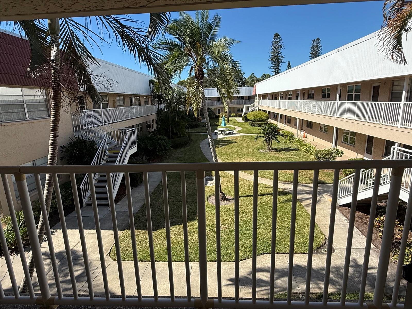 Image 3 of 25 For 10038 62nd Terrace N 23