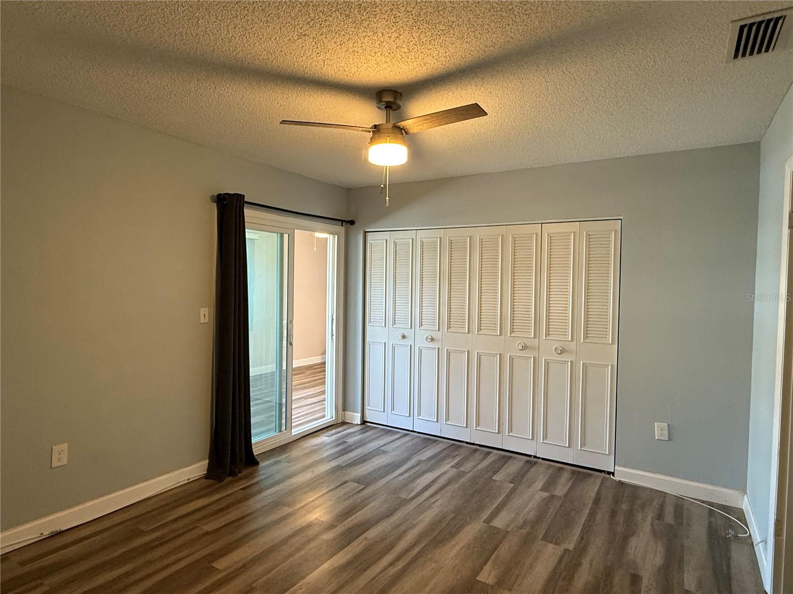 Image 6 of 25 For 10038 62nd Terrace N 23