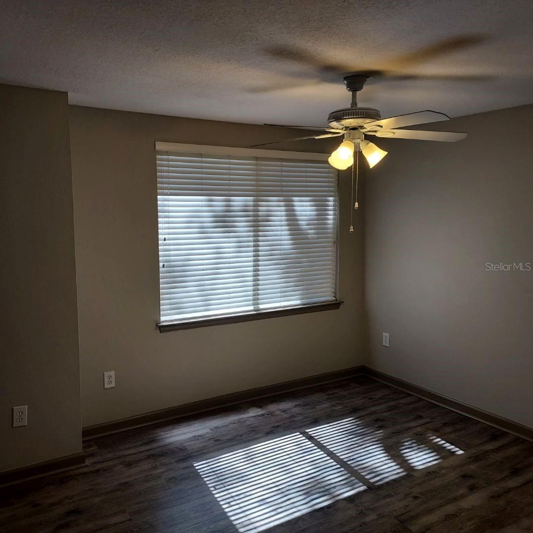 Image 12 of 15 For 5611 Sherwood Avenue 1