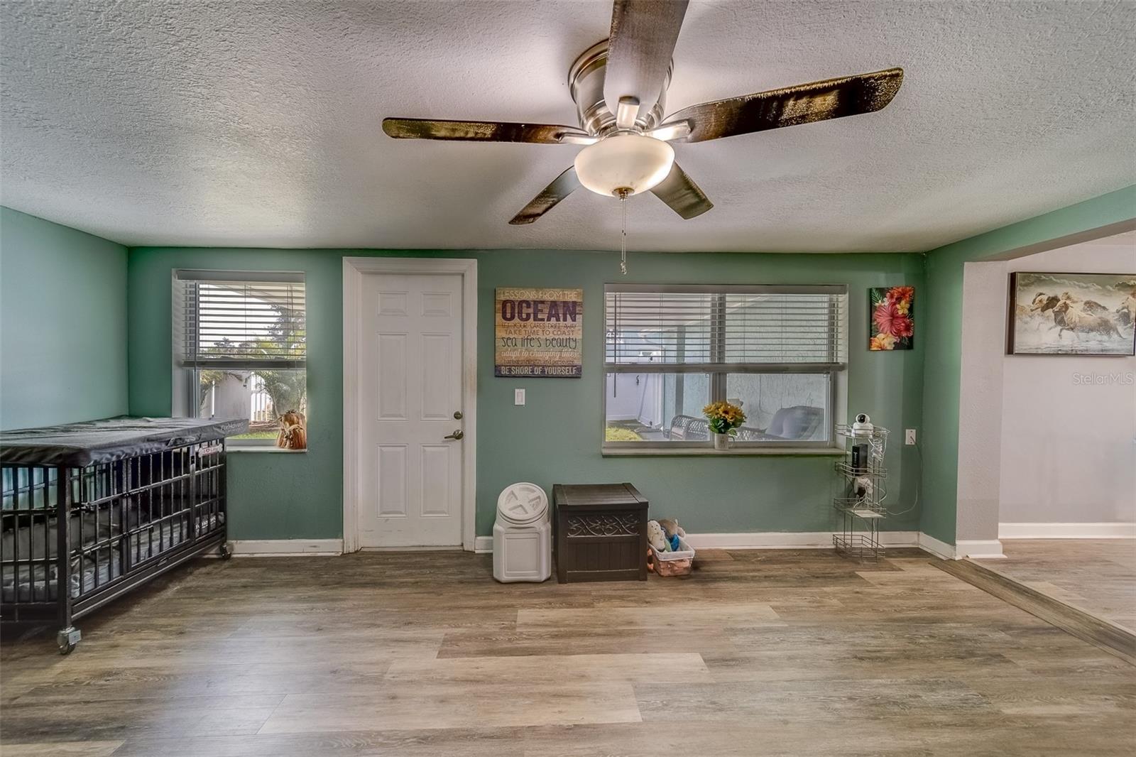 Image 17 of 64 For 2646 Albion Street