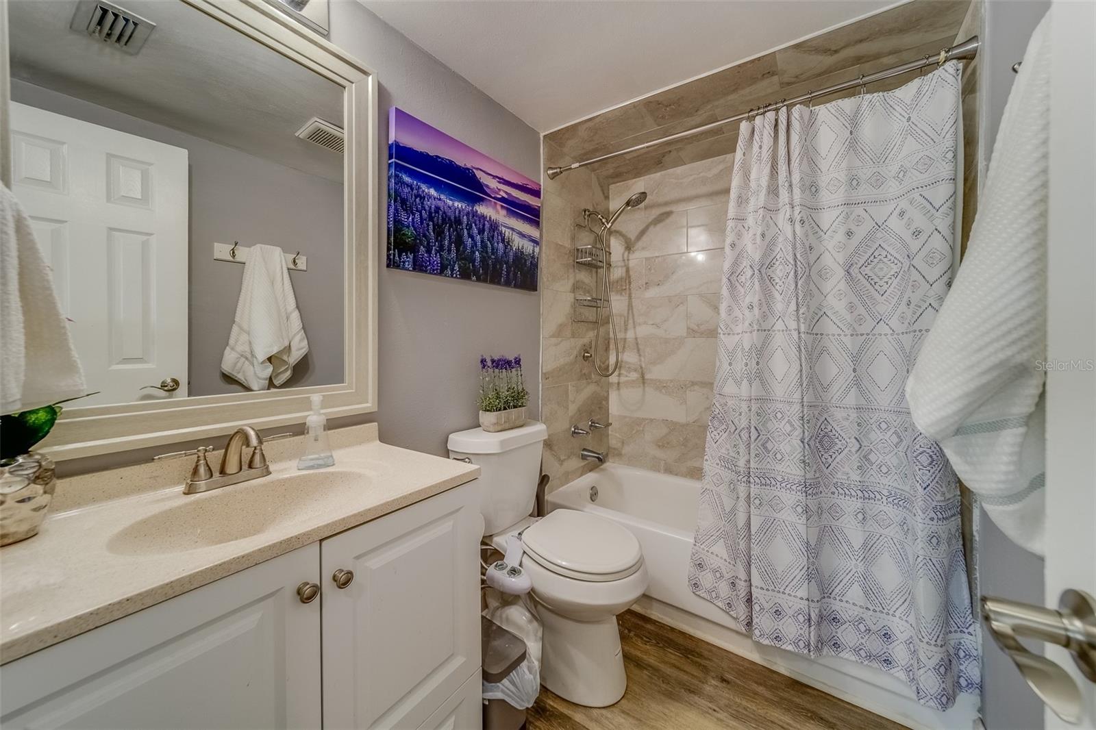 Image 34 of 64 For 2646 Albion Street