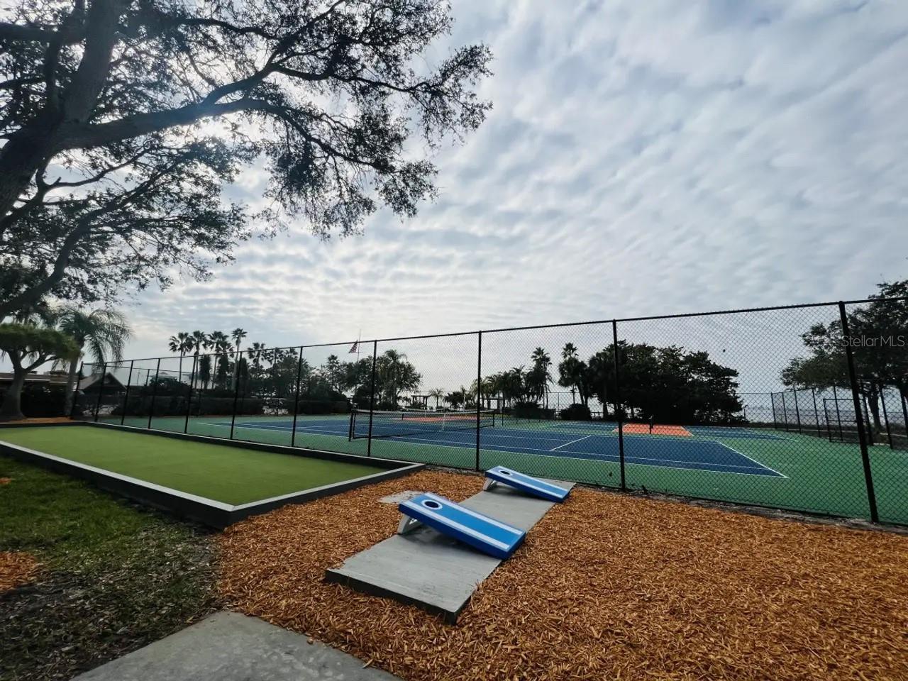 Image 10 of 12 For 611 Destiny Drive 215