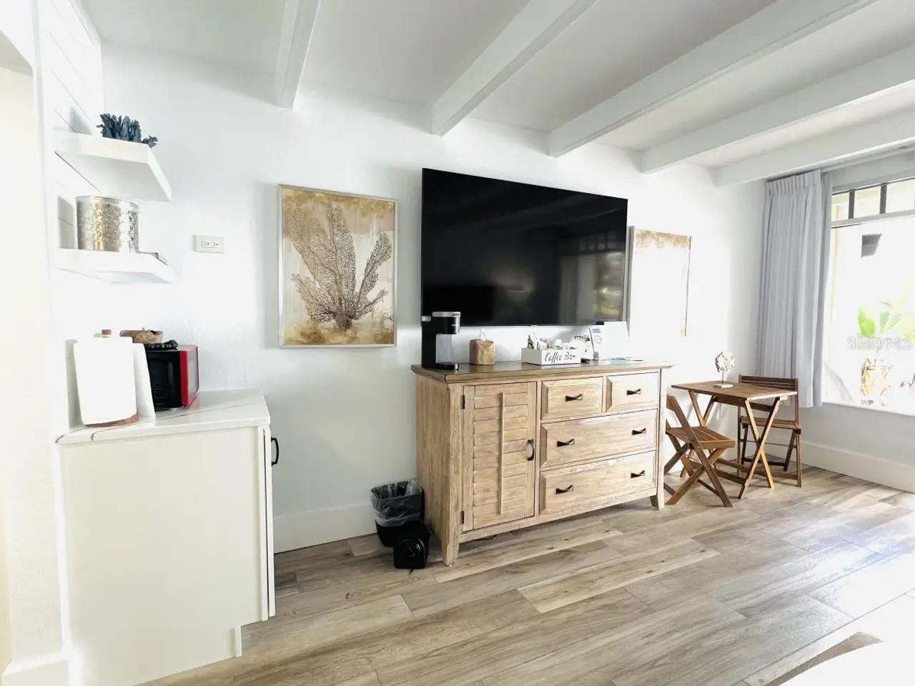 Image 4 of 12 For 611 Destiny Drive 215