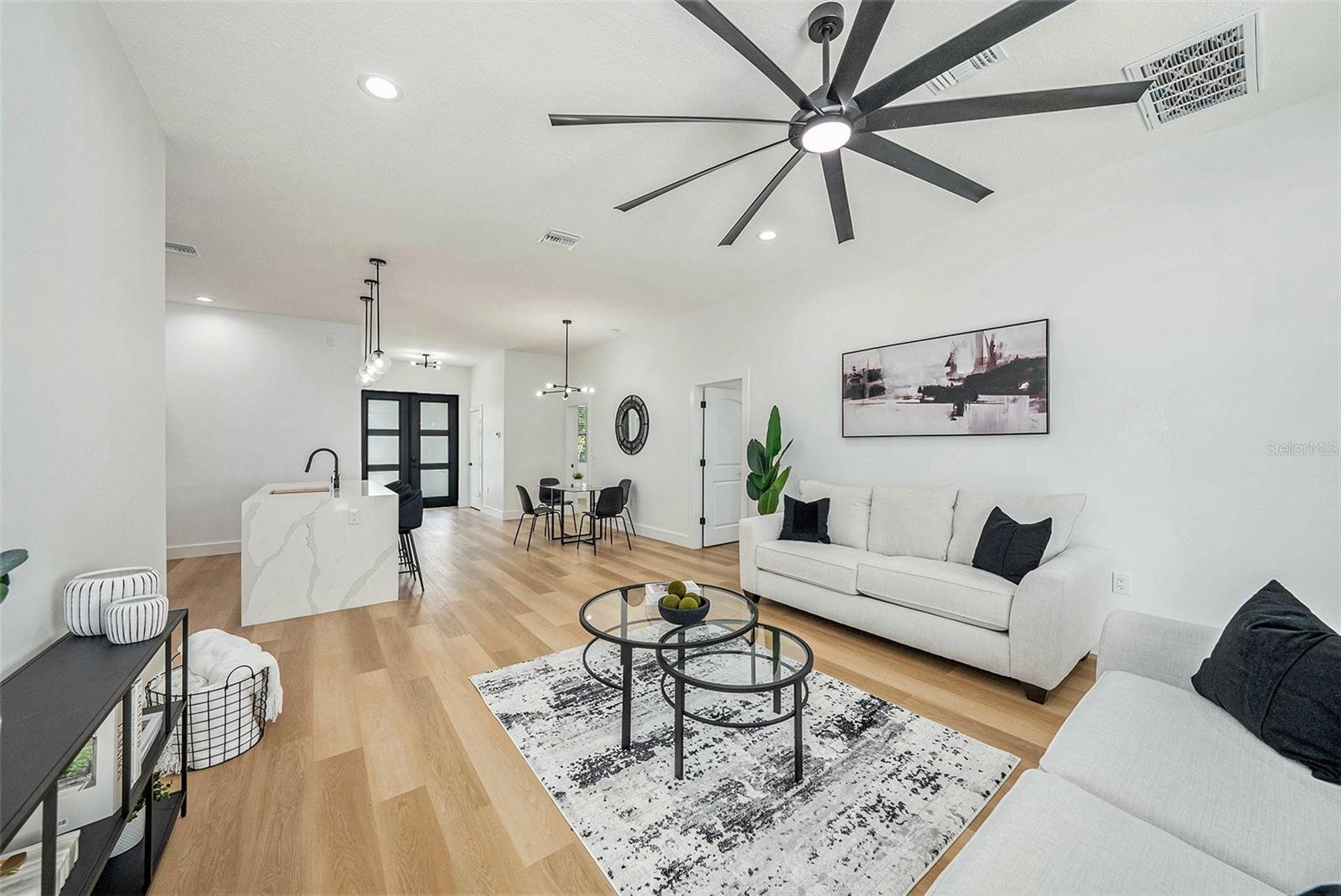 Image 13 of 39 For 1730 30th Street S