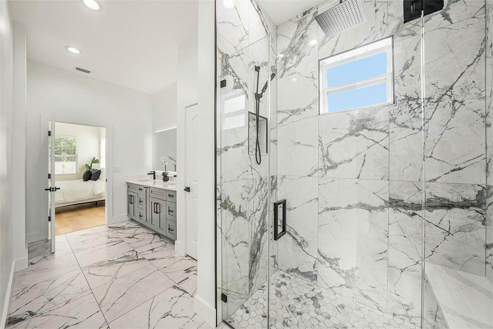 Image 17 of 39 For 1730 30th Street S