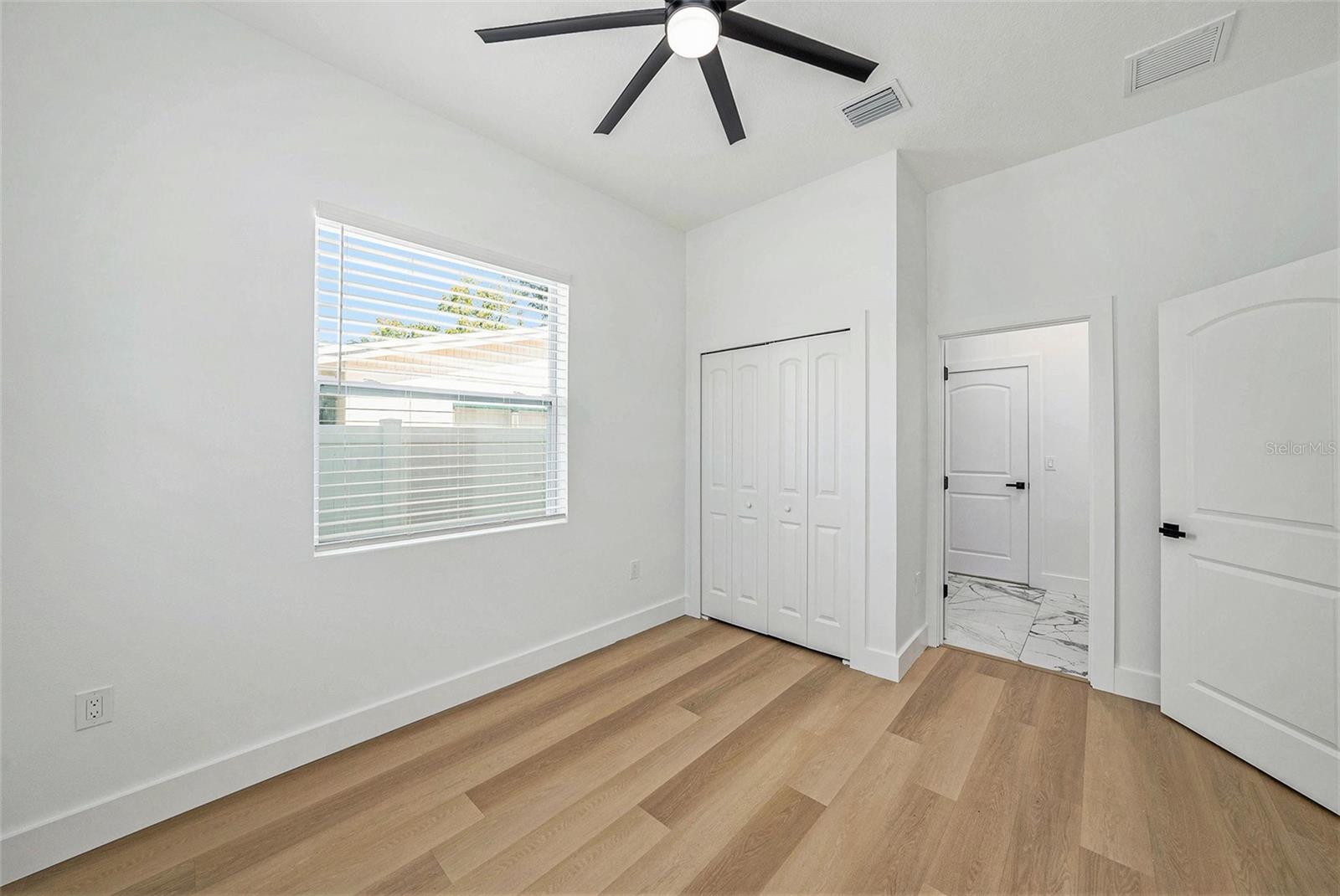 Image 19 of 39 For 1730 30th Street S