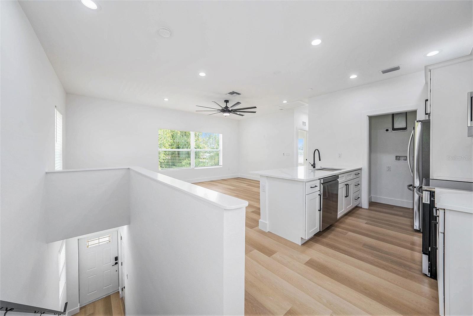 Image 29 of 39 For 1730 30th Street S