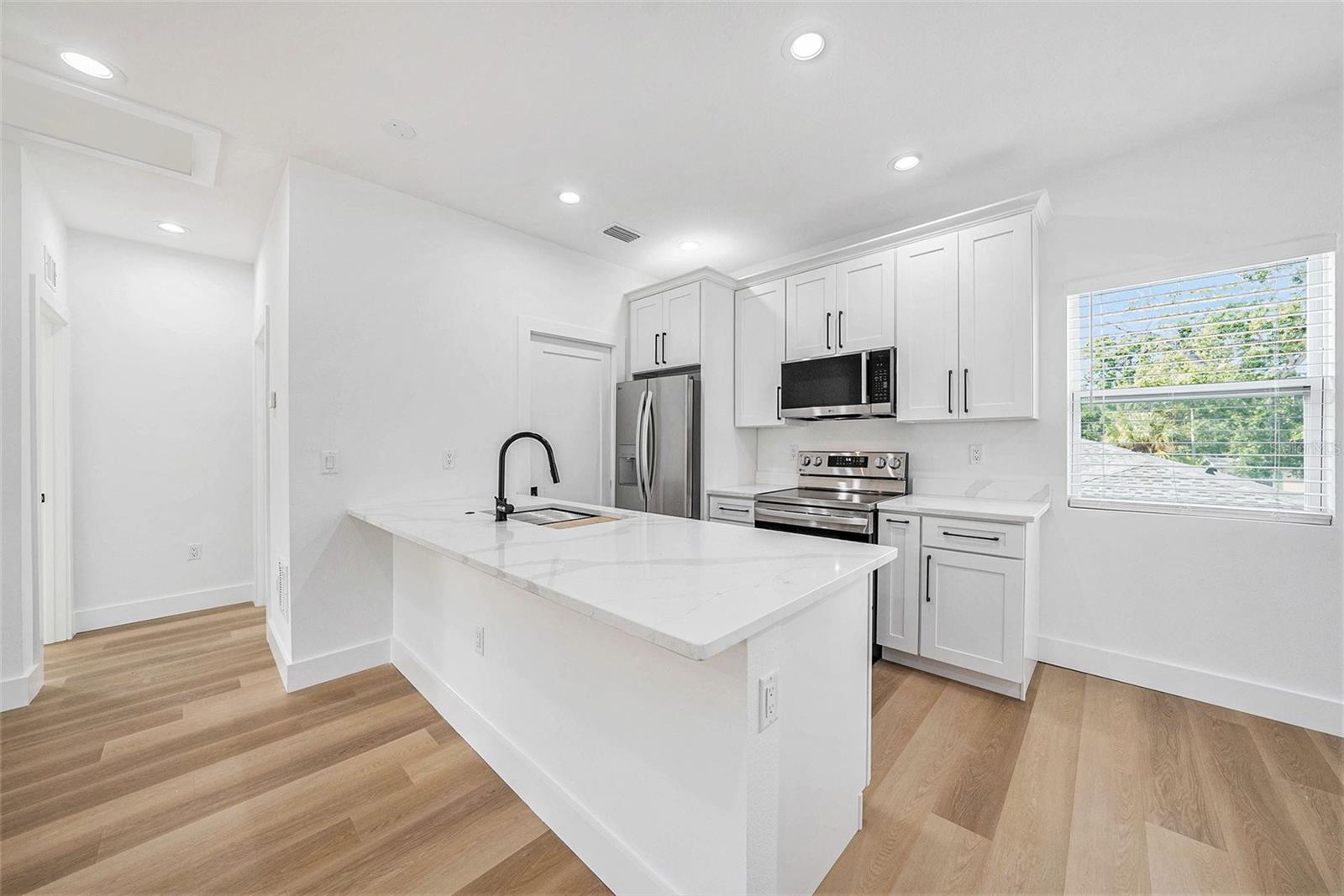 Image 34 of 39 For 1730 30th Street S