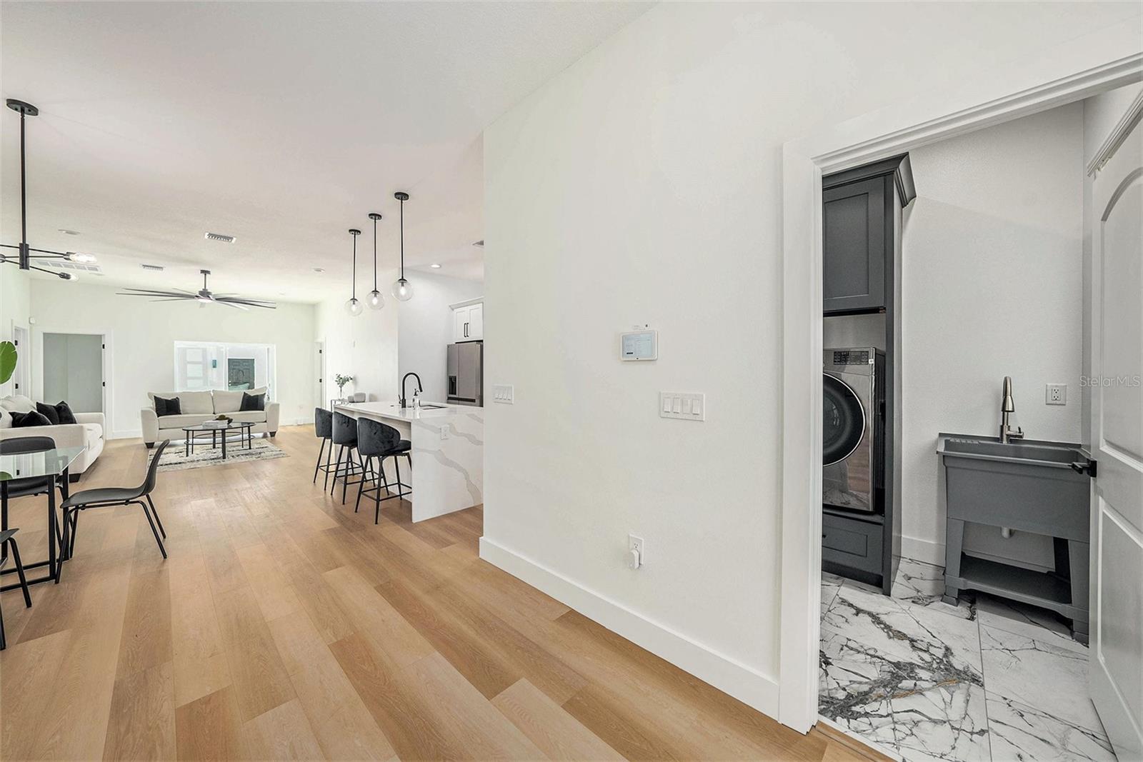 Image 4 of 39 For 1730 30th Street S