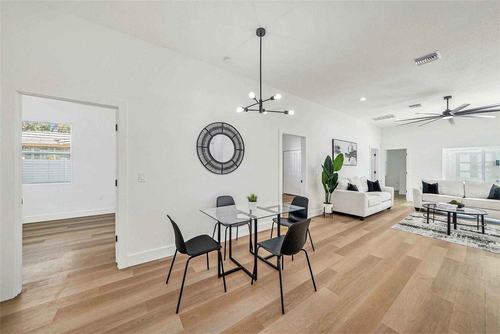 Image 6 of 39 For 1730 30th Street S