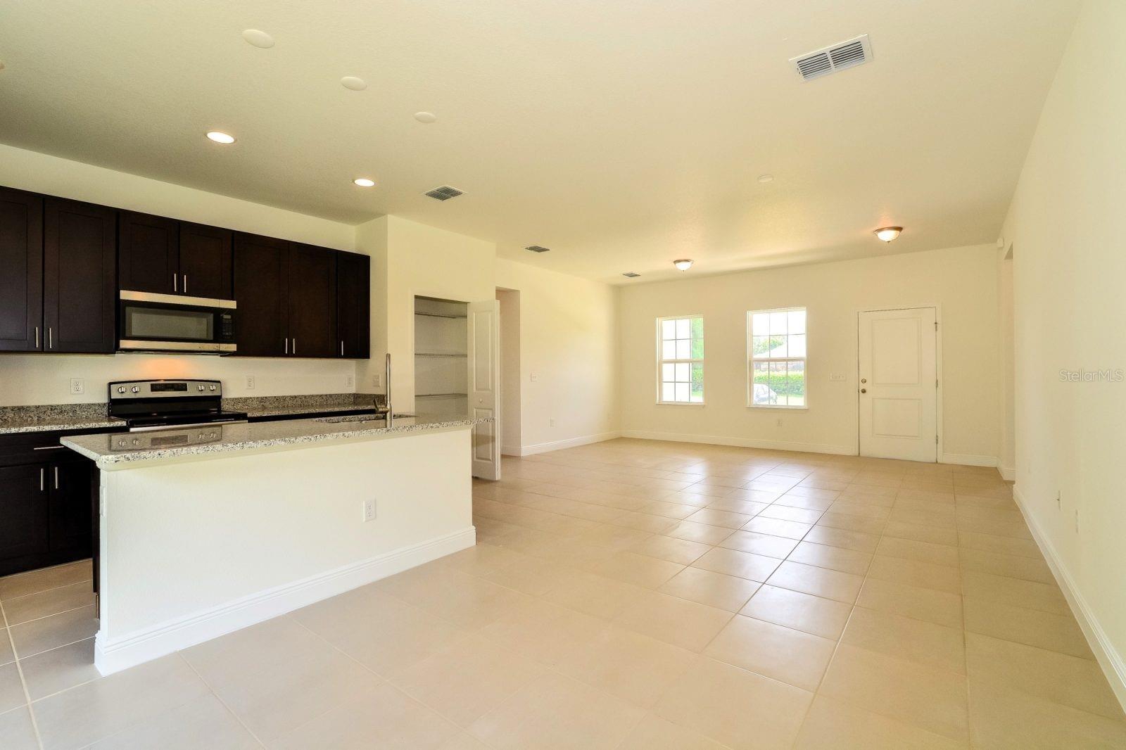 Image 3 of 7 For 15034 24th Circle