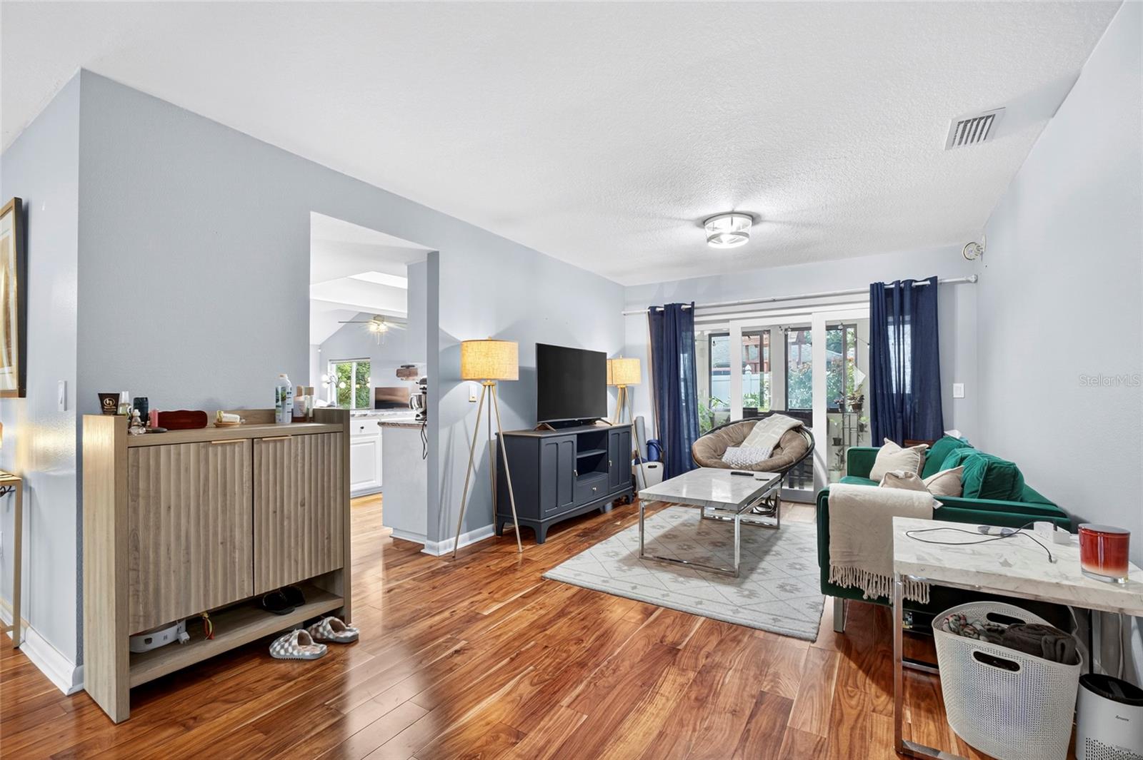 Image 13 of 30 For 6317 113th Avenue