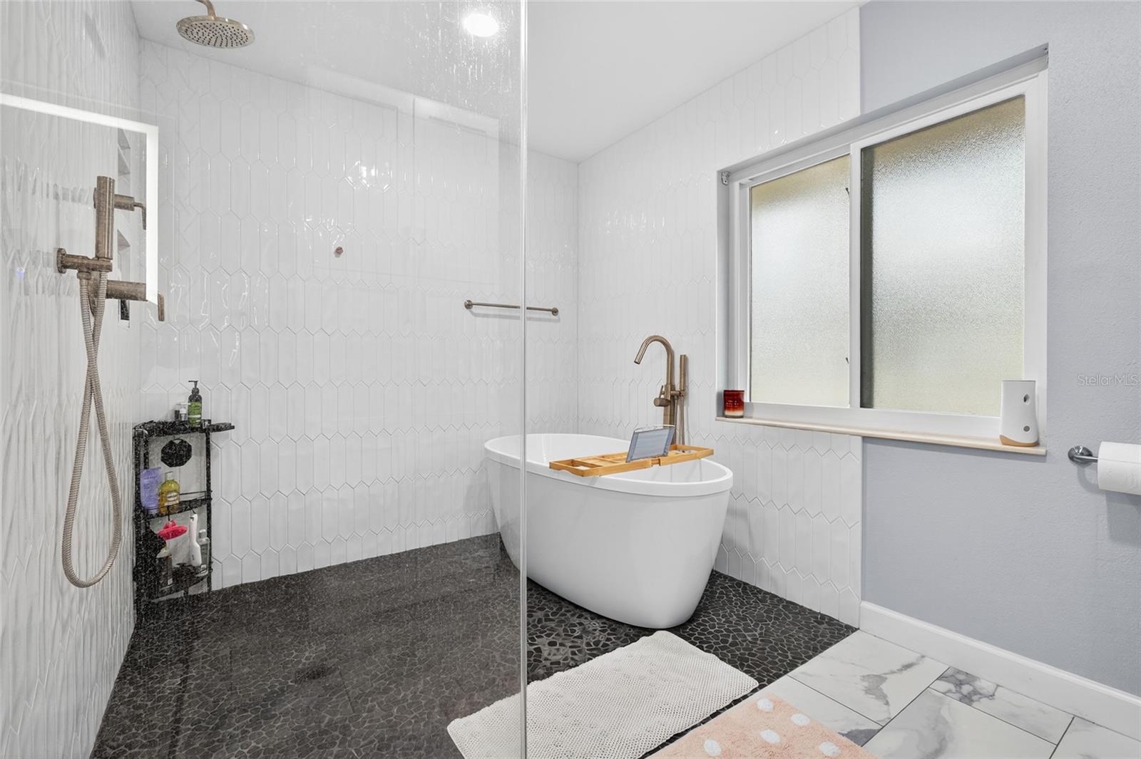 Image 19 of 30 For 6317 113th Avenue