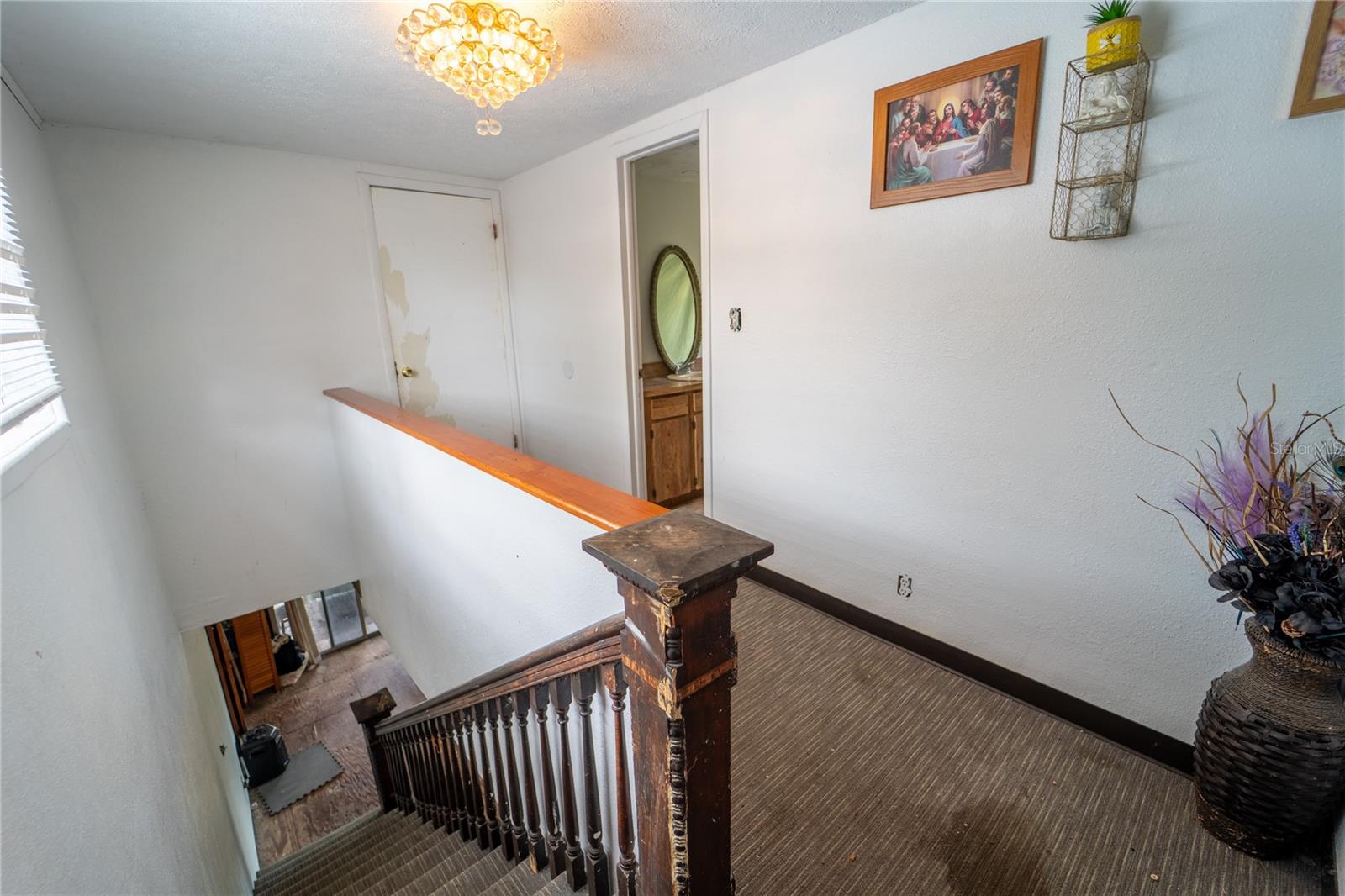 Listing photo id 22 for 7813 Valrie Lane