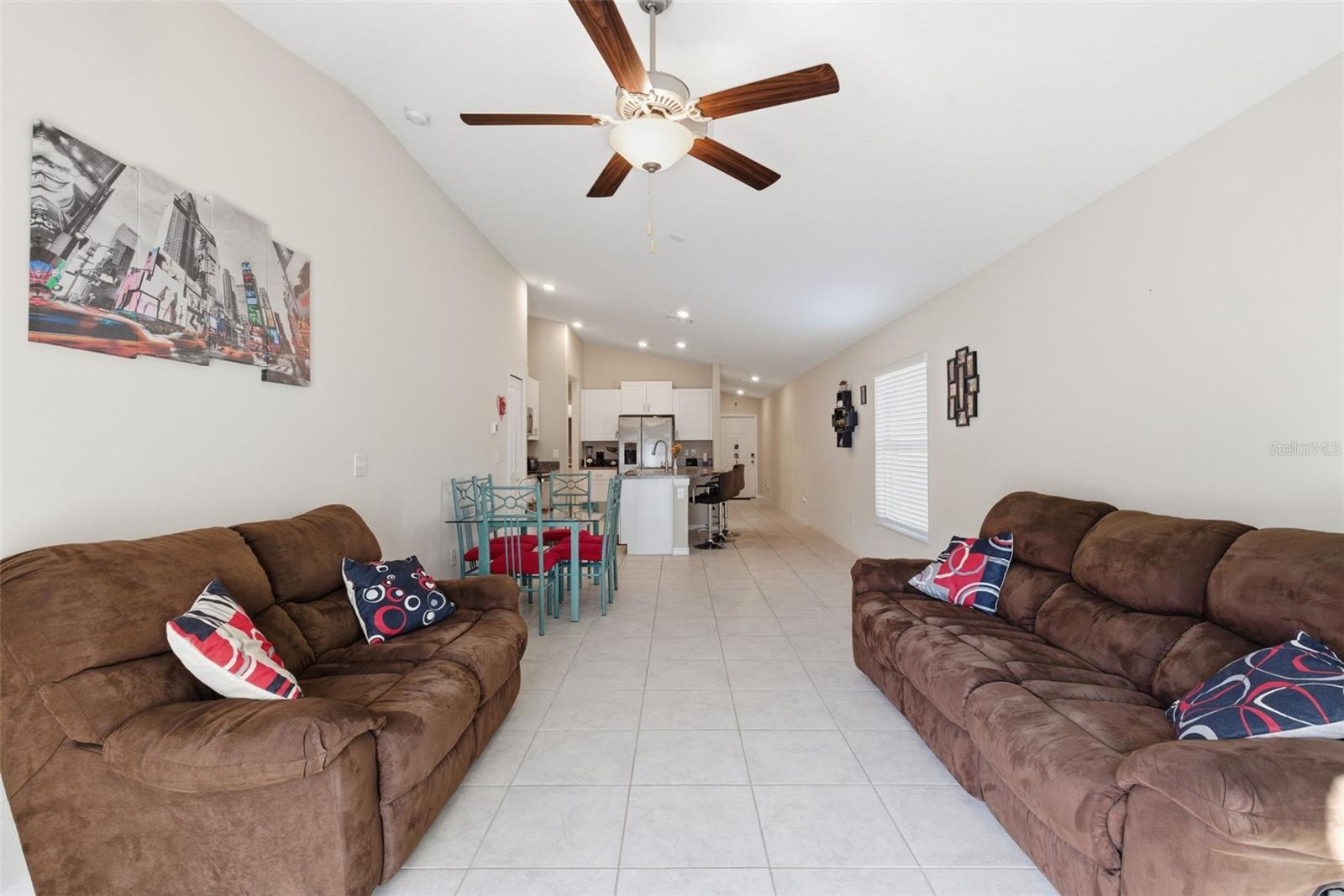 Image 26 of 48 For 10239 Bright Crystal Avenue