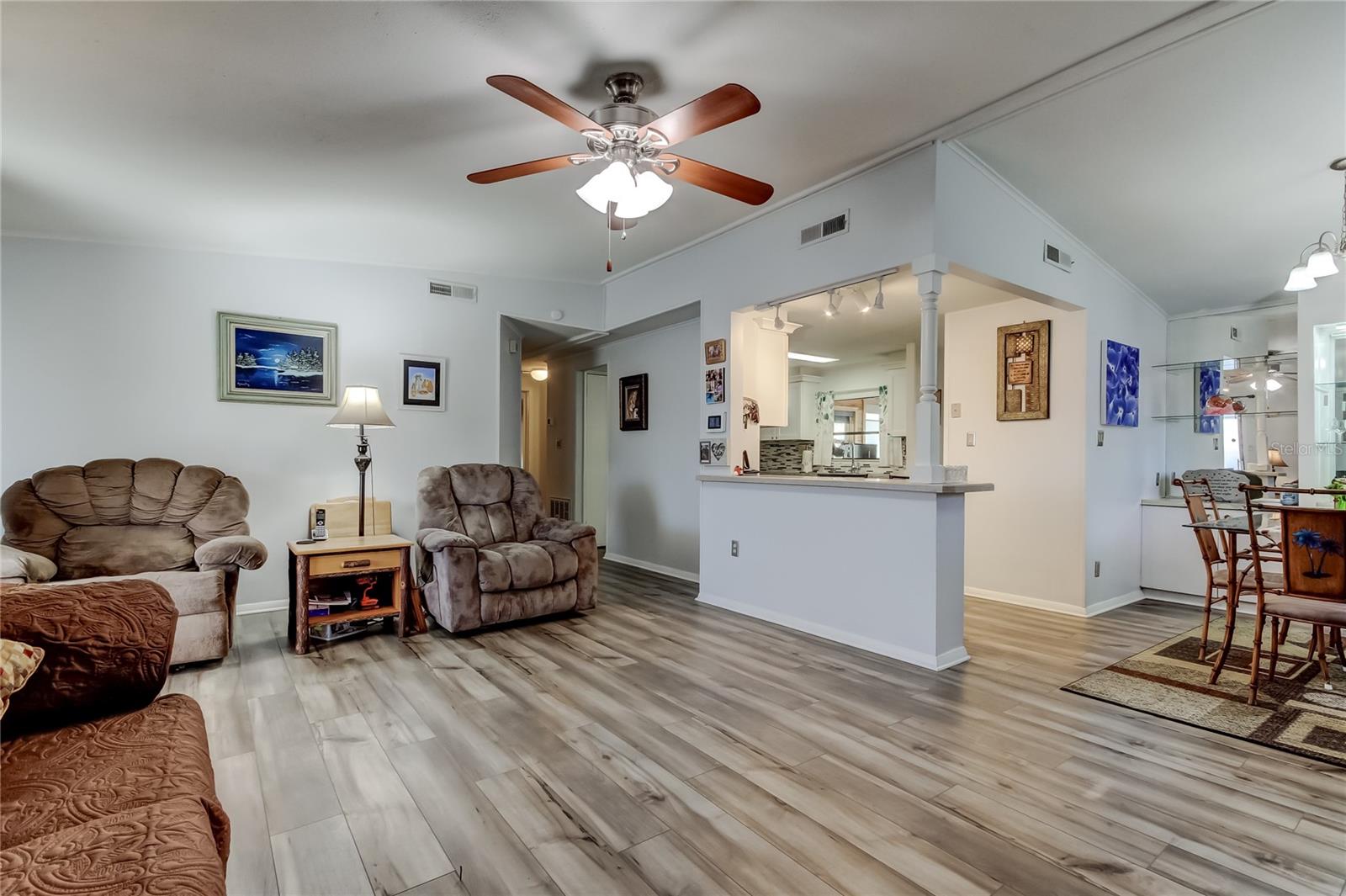 Image 10 of 58 For 10151 Hamp Drive