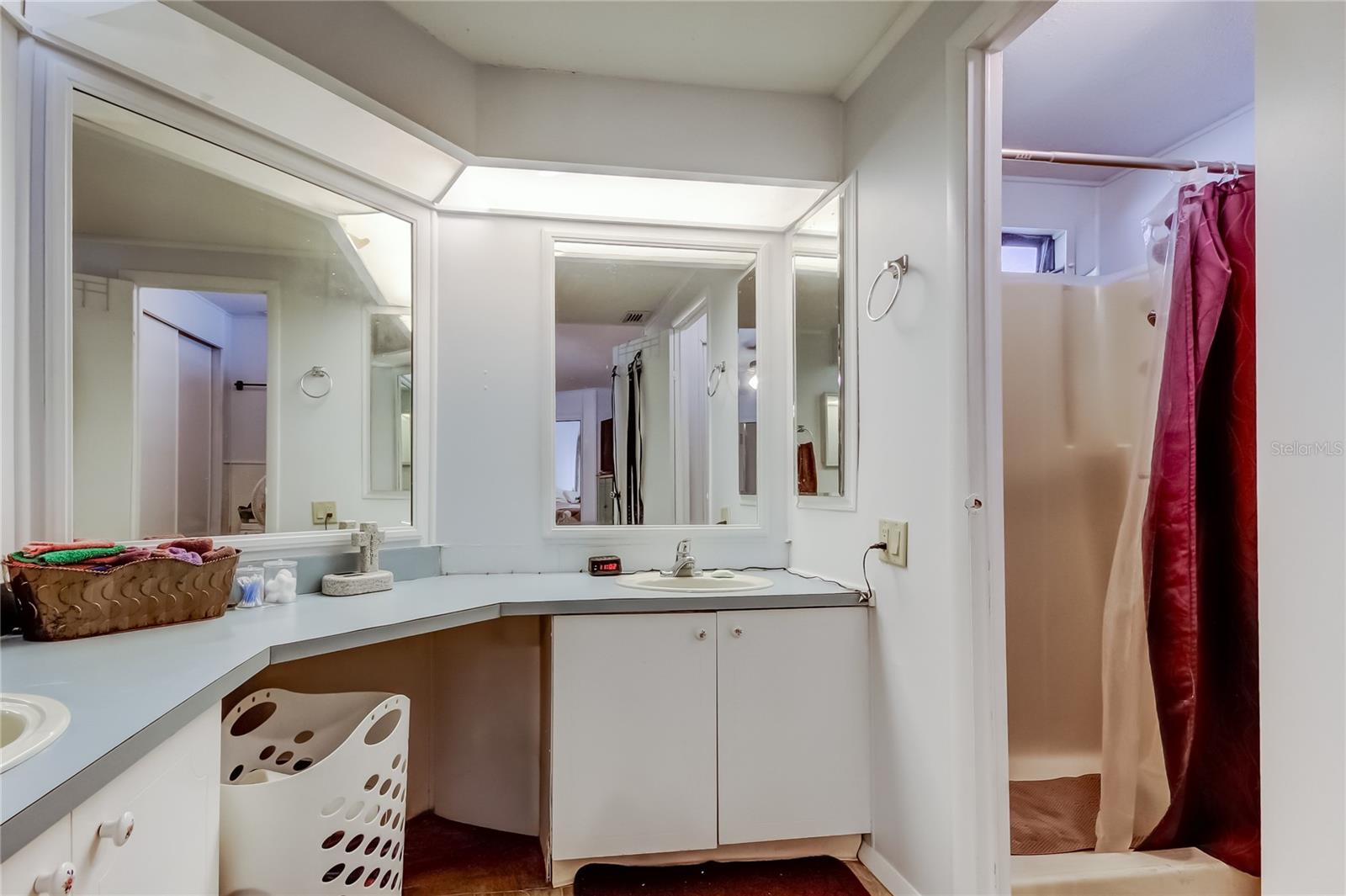 Image 32 of 58 For 10151 Hamp Drive