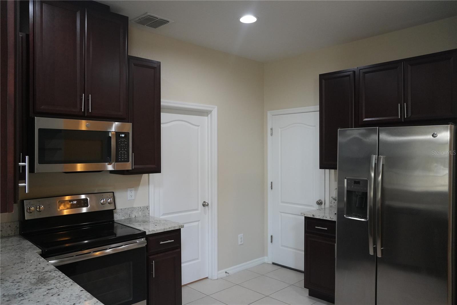 Image 4 of 22 For 2212 Lennox Dale Lane