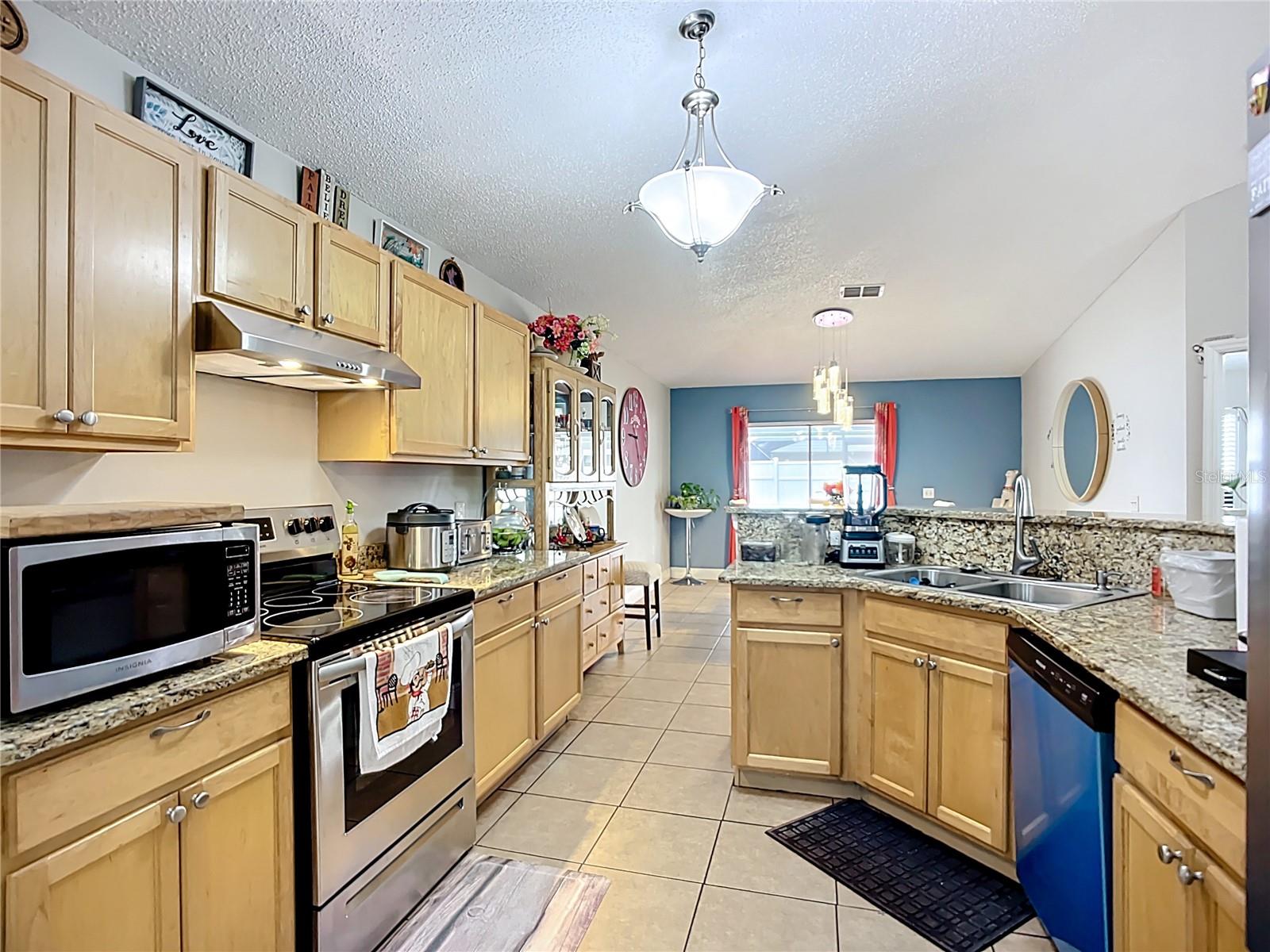 Image 13 of 37 For 12713 Kings Lake Drive