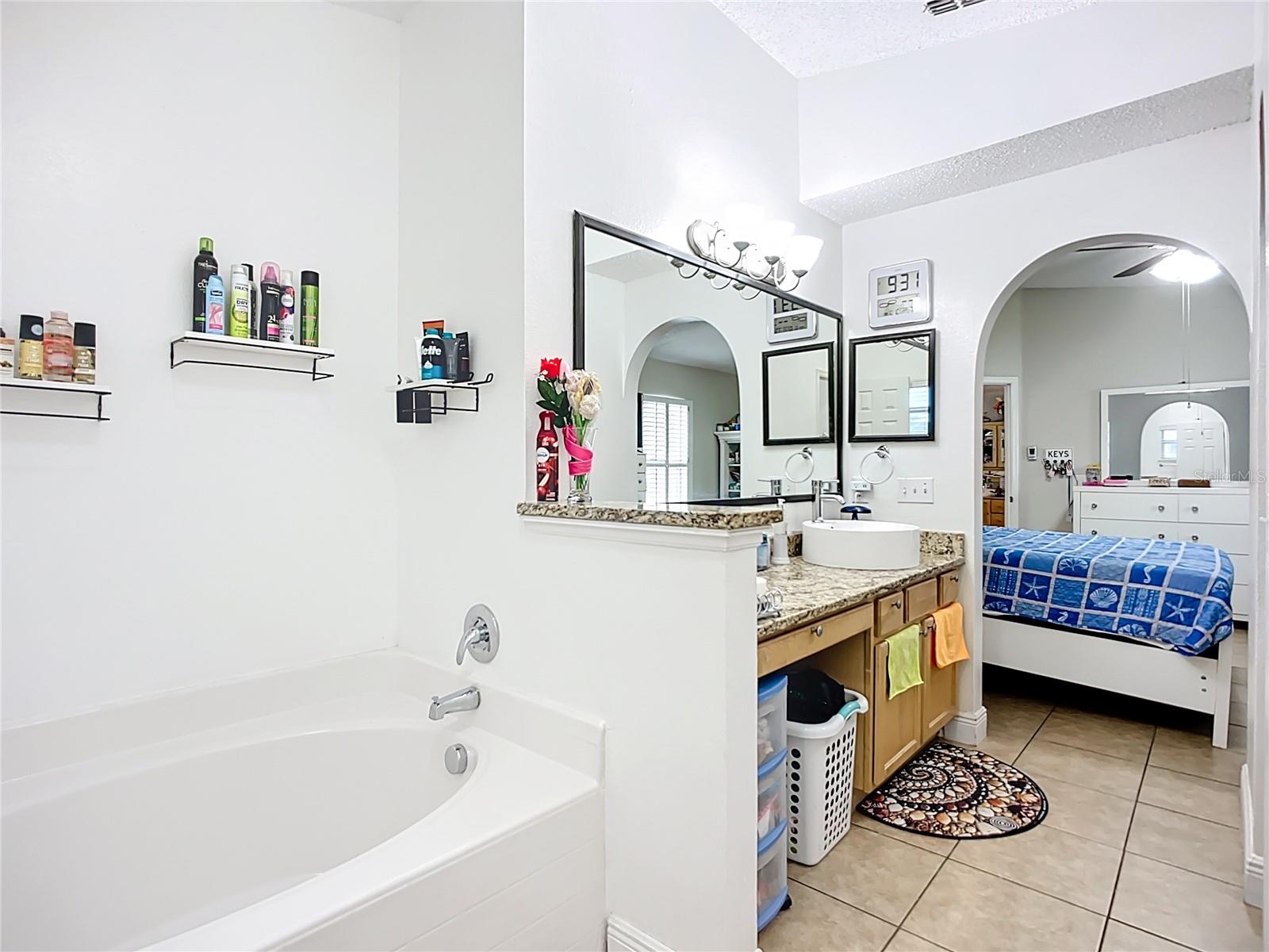 Image 28 of 37 For 12713 Kings Lake Drive