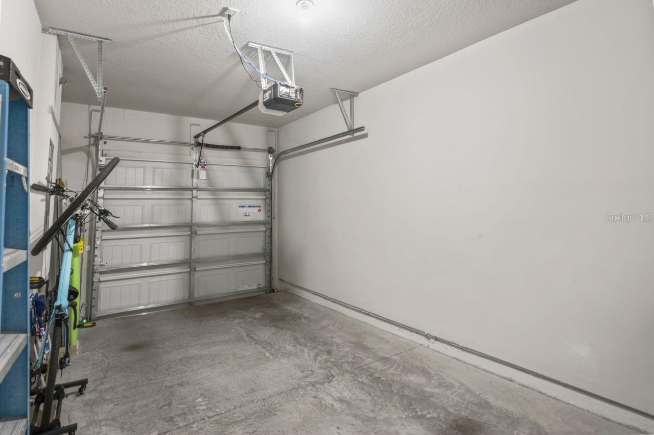 Image 21 of 26 For 12264 Grizzly Lane