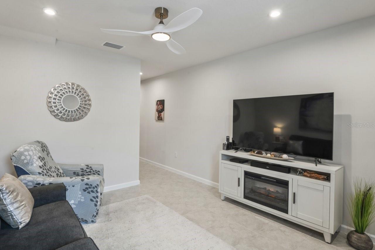 Image 4 of 26 For 12264 Grizzly Lane