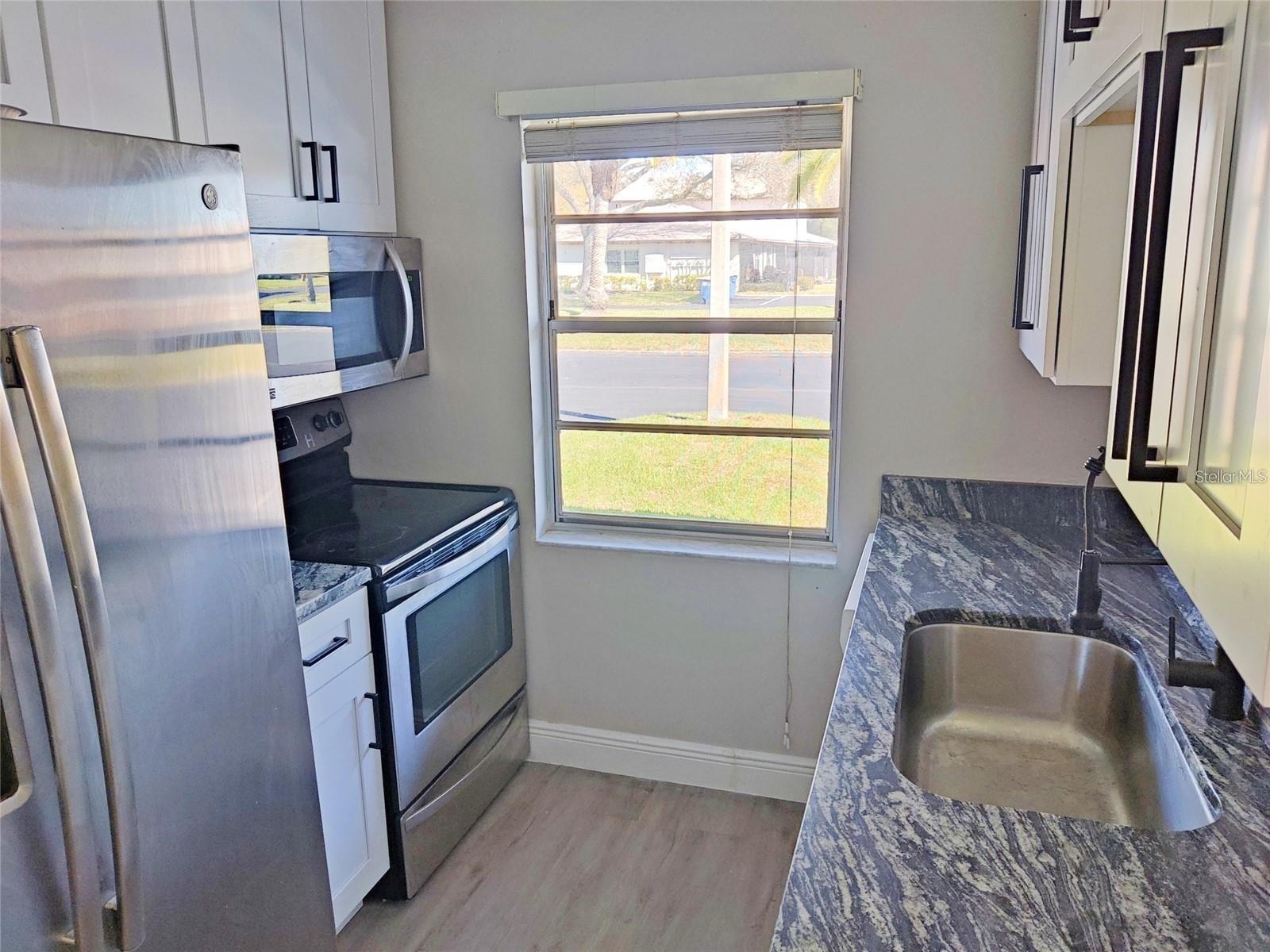 Image 5 of 23 For 2472 Enterprise Road 6