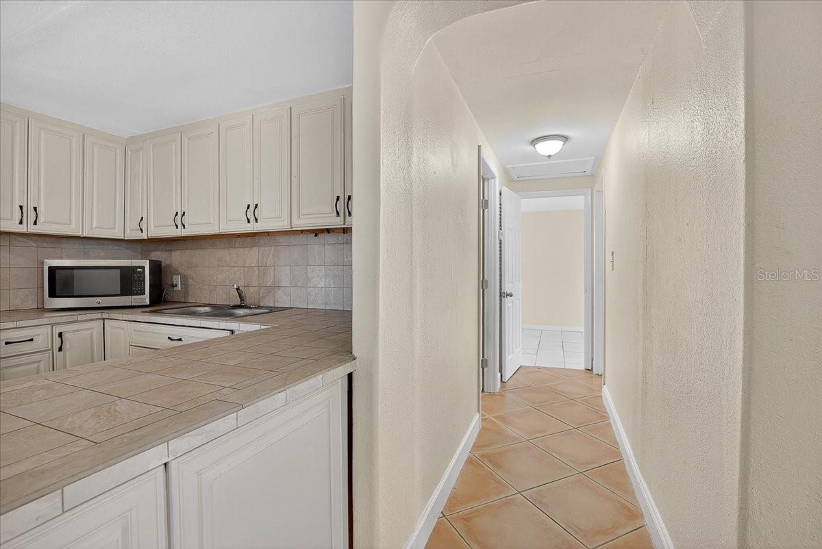 Listing photo id 17 for 4515 North Street