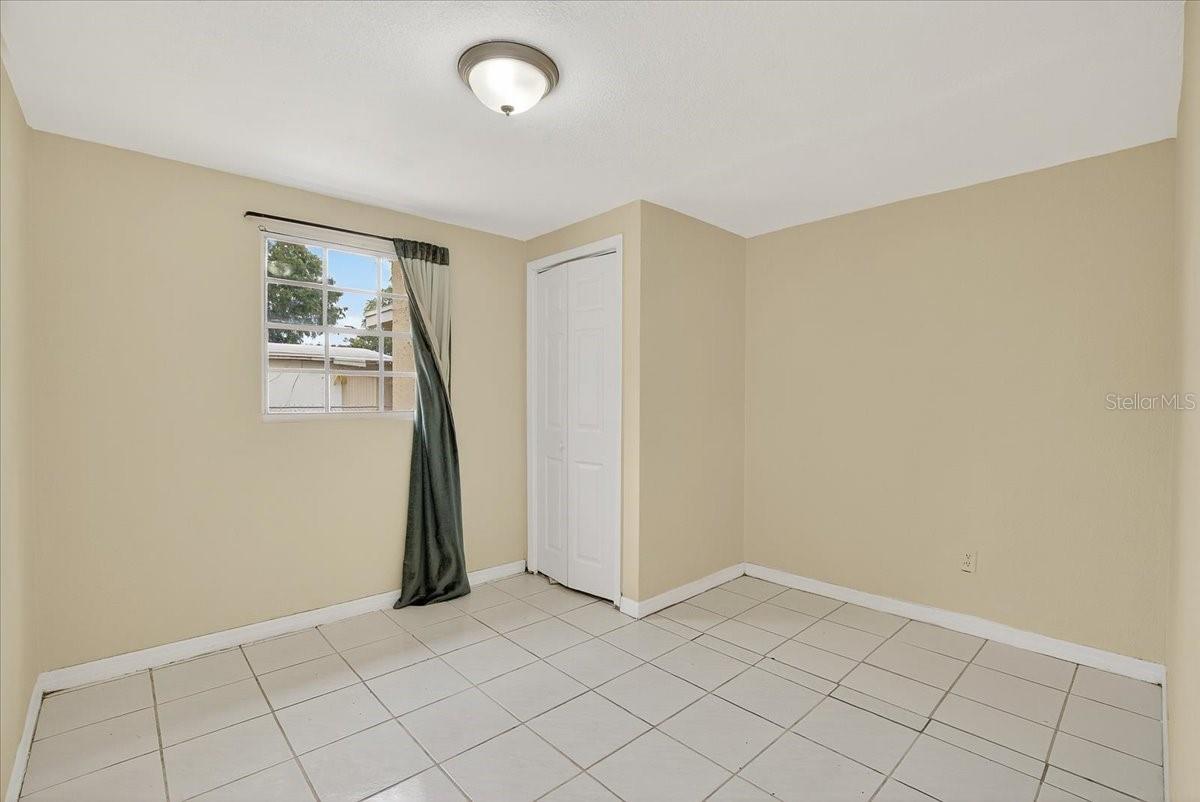 Listing photo id 21 for 4515 North Street