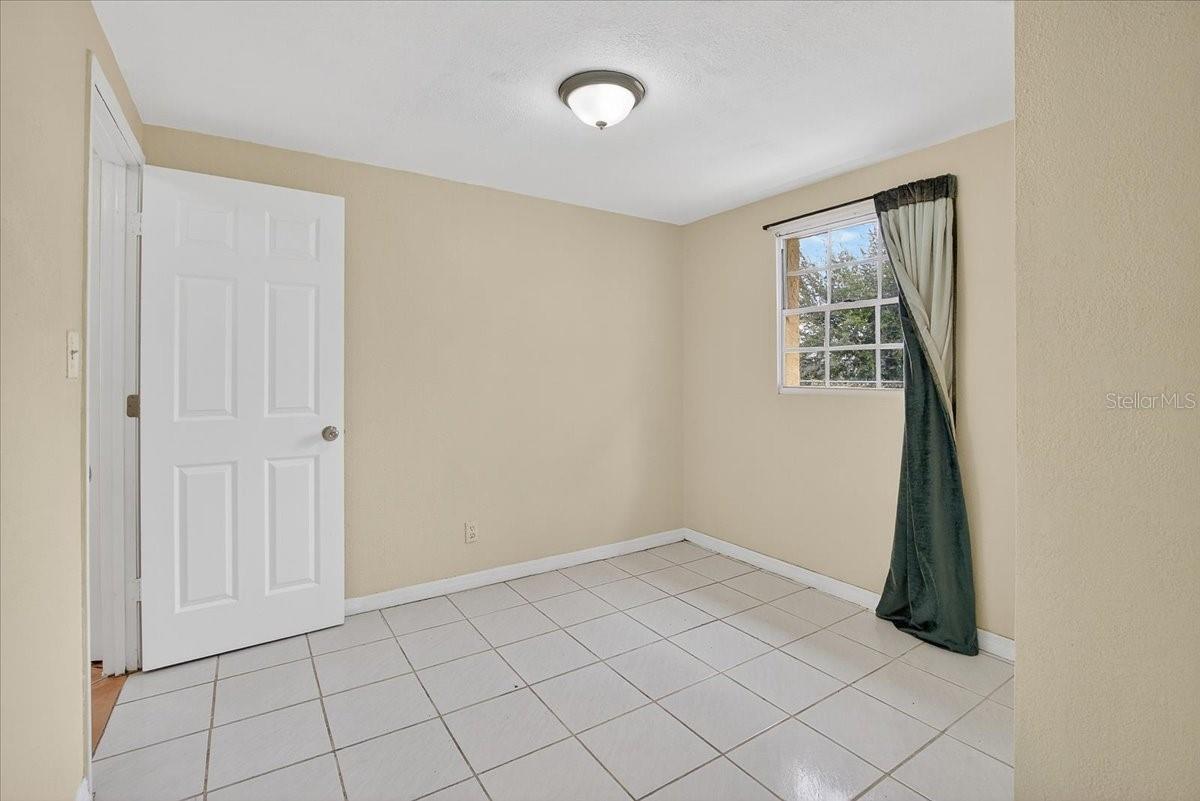 Listing photo id 22 for 4515 North Street