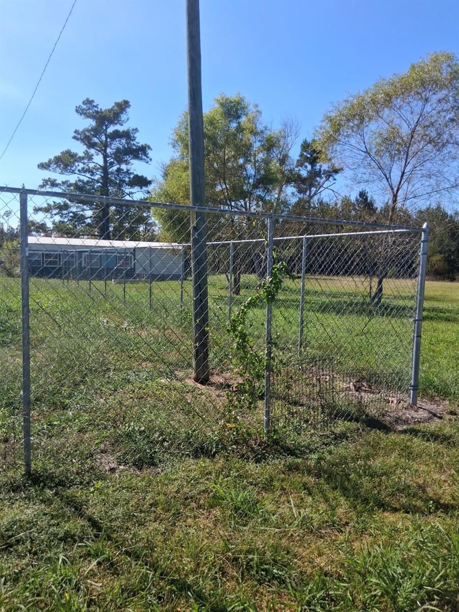 Image 20 of 34 For 6914 State Road 71 S