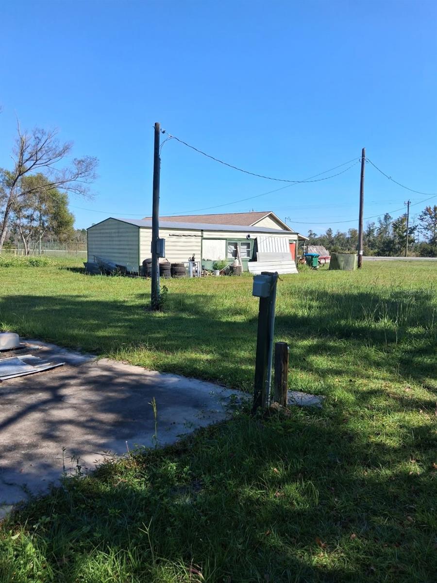 Image 22 of 34 For 6914 State Road 71 S