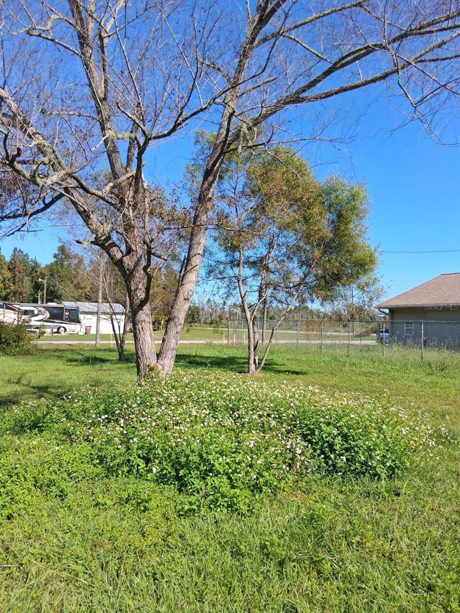 Image 30 of 34 For 6914 State Road 71 S