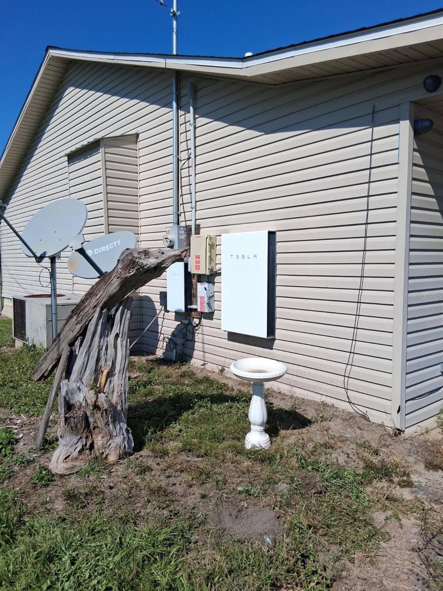 Image 4 of 34 For 6914 State Road 71 S