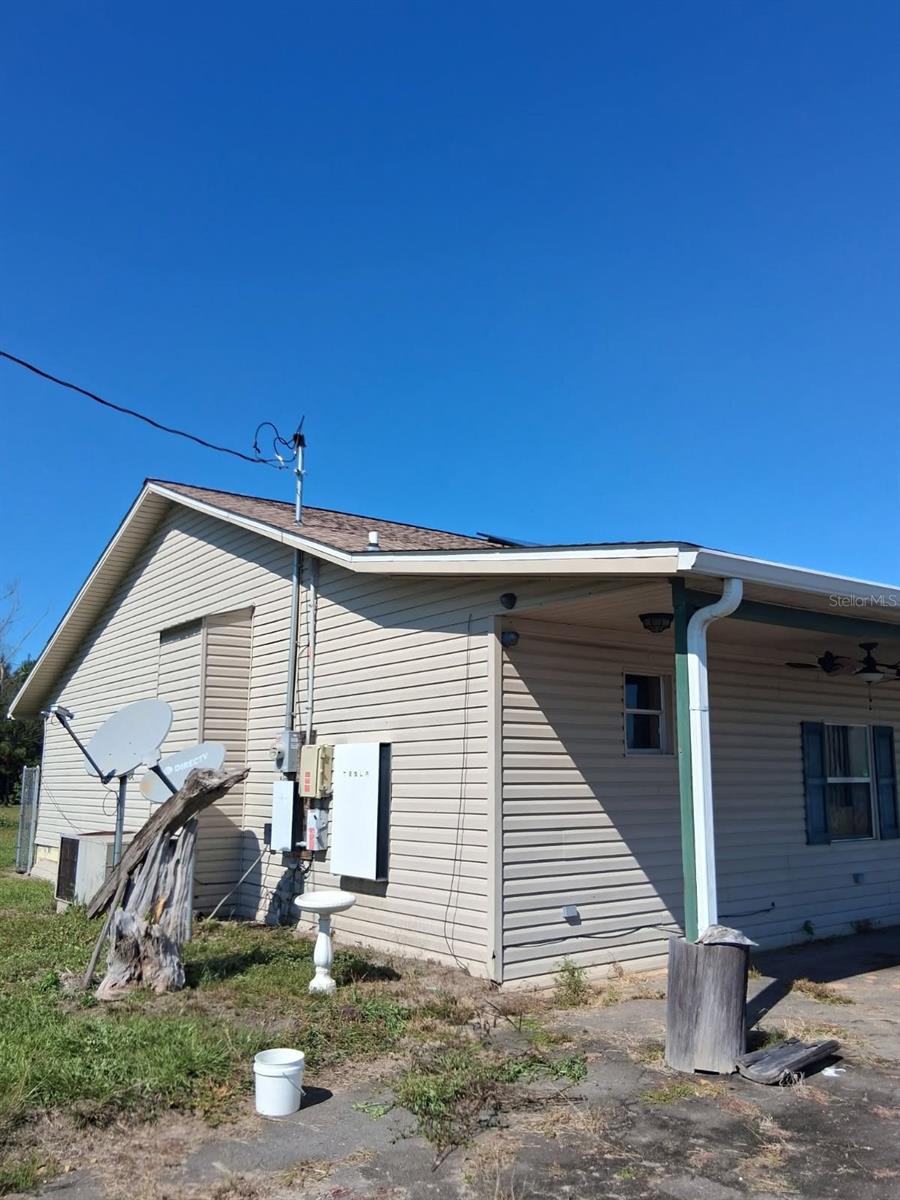 Image 5 of 34 For 6914 State Road 71 S